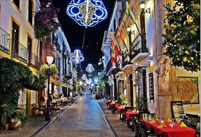 Christmas in Marbella - Nevado Realty Real Estate 