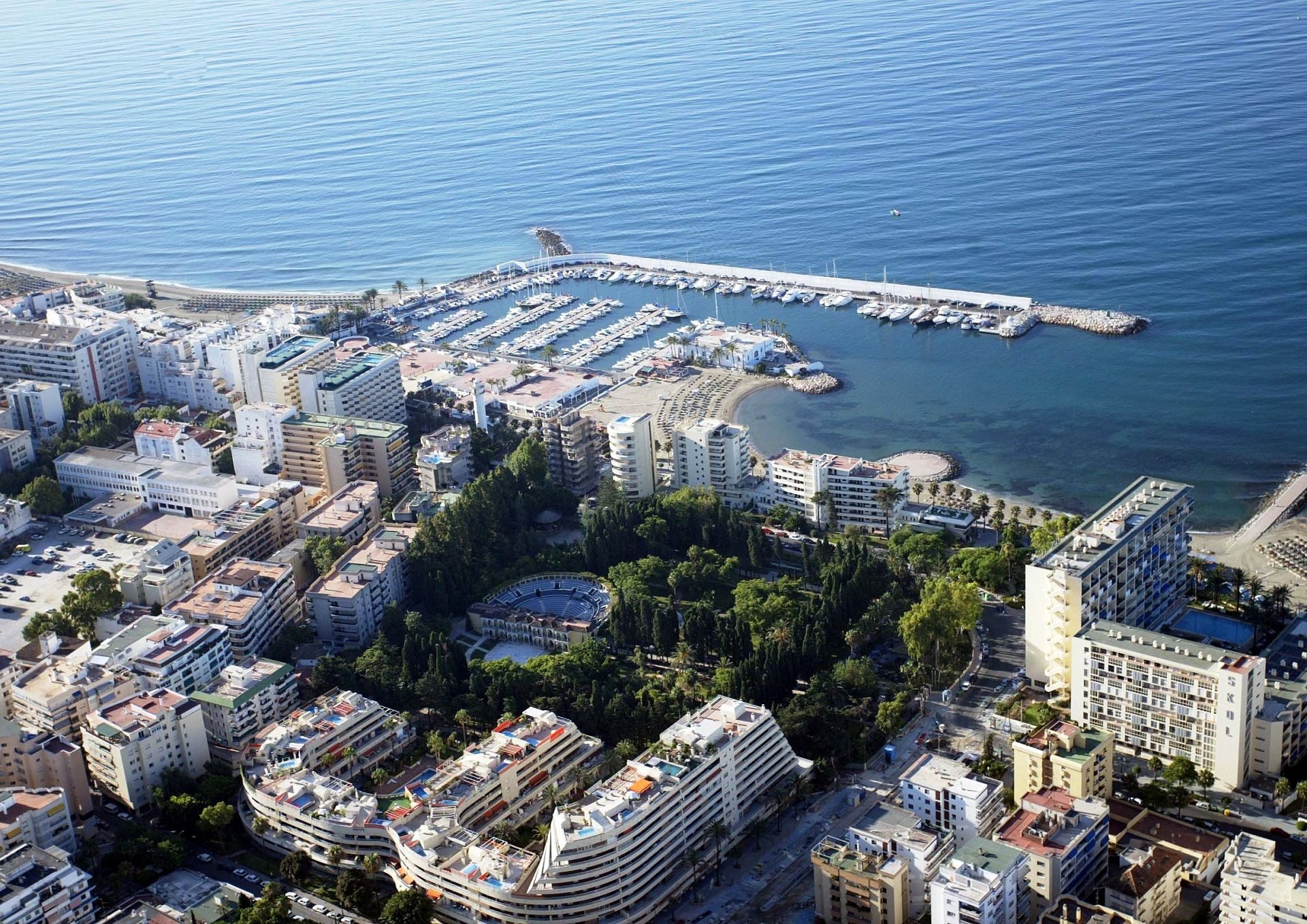 Puerto Deportivo de Marbella - Inmobiliaria Nevado Realty - Apartamentos en venta en Marbella centro