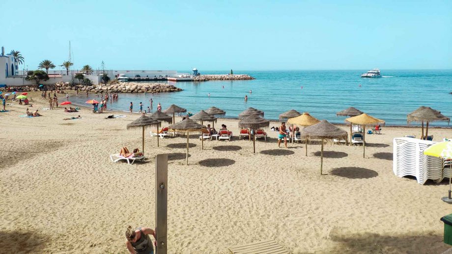 Playa El Faro, en pleno centro de Marbella