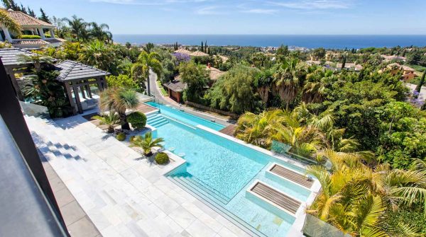 Villa en Cascada de Camoján con vistas al mar panorámicas
