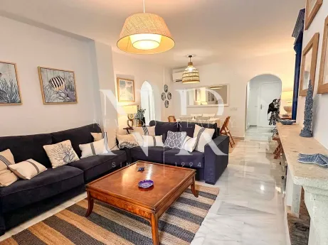 Front line flat in Urbanisation Parque del Sol for long term rental.