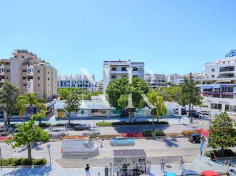 Flat in Avenida Ricardo Soriano just a few minutes from the Paseo Marítimo for sale