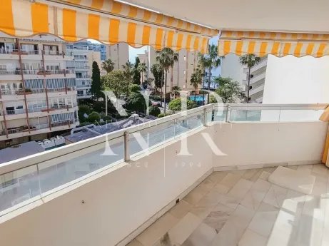 Apartamento en Marbella centro en segunda línea de playa en venta