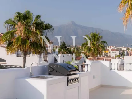 Penthouse entièrement rénové à vendre à Cortijo Blanco