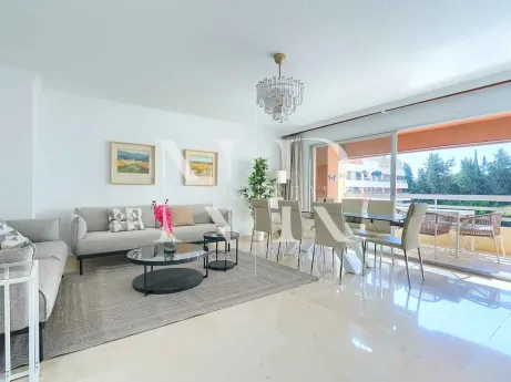 Apartamento en lado playa en Marbella centro a la venta