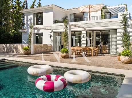 Villa à vendre à Las Brisas Golf, en première ligne du parcours