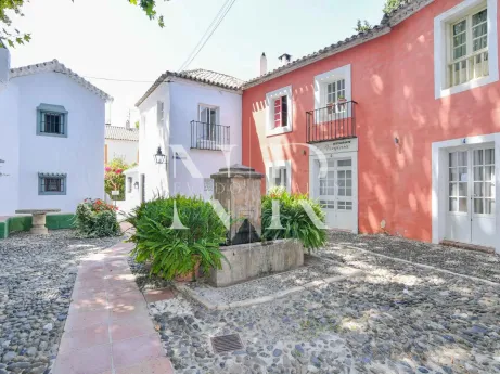 Townhouse for sale in La Virginia Urbanization