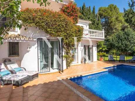 Villa in Marbella Hill Club for sale