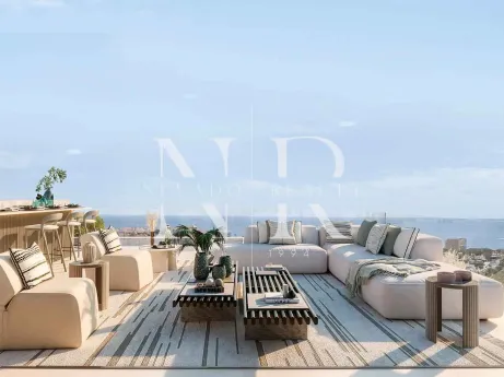 Penthouse with solarium and private pool for sale in Elviria