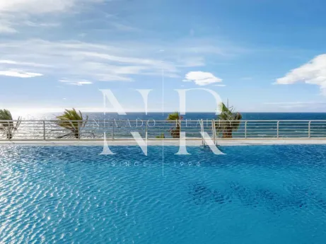 Beachfront apartment for sale in Marina Mariola, Marbella
