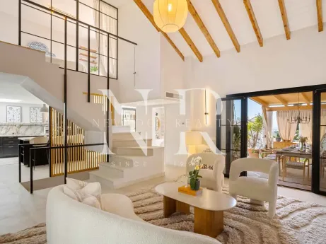 Townhouse with sea views in Marbella Hill Club, Marbella, for sale