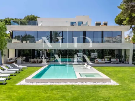 Villa en Los Monteros Playa, Marbella en venta