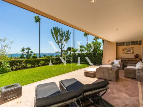 Apartment with sea views in Costalita del Mar, Estepona, for sale