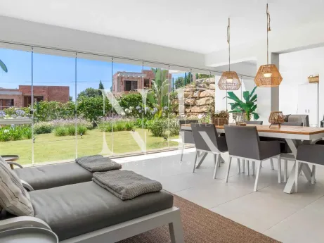 Apartment in Mirador del Golf, Estepona, for sale