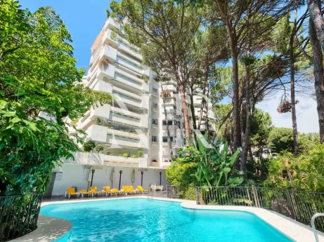 Beachside Apartment in Jardín del Mediterráneo for sale