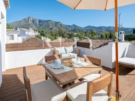 Townhouse for sale in La Virginia, Marbella Golden Mile