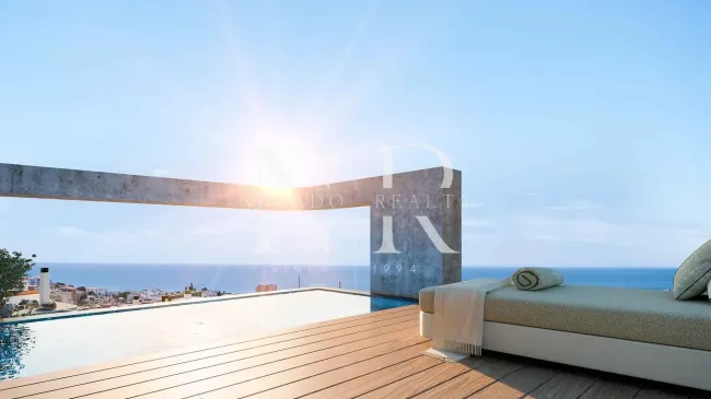 Promoción de apartamentos de 2 y 3 dormitorios en venta en Elviria, Marbella